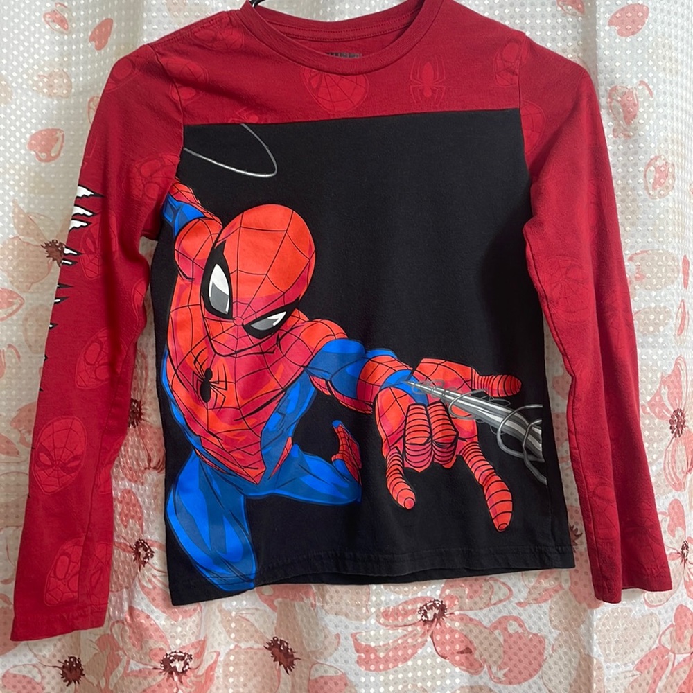 Marvel Spiderman long sleeve Boys shirt size 8